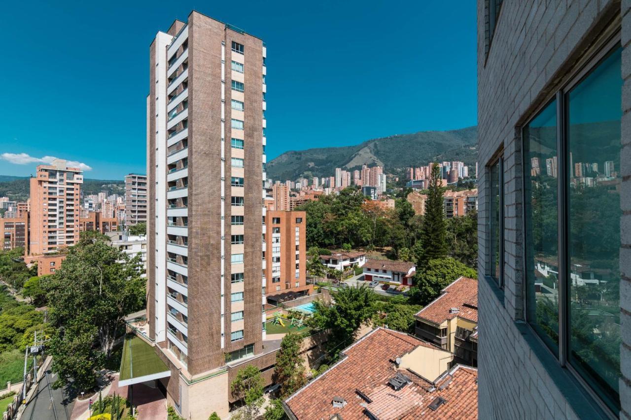 Apartamentos Poblado Alejandria By Housy Host Medellin Exterior photo