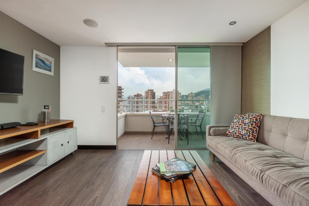 Apartamentos Poblado Alejandria By Housy Host Medellin Exterior photo