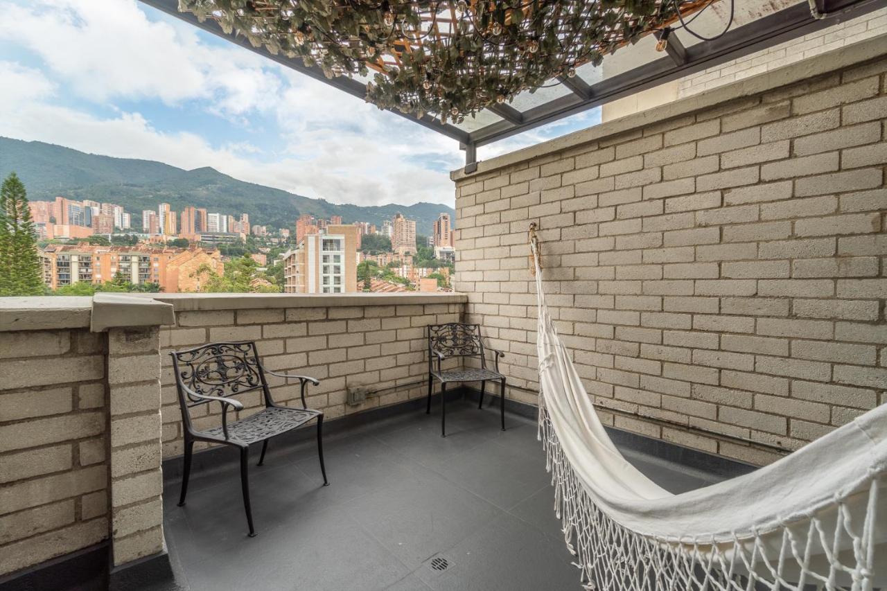 Apartamentos Poblado Alejandria By Housy Host Medellin Exterior photo