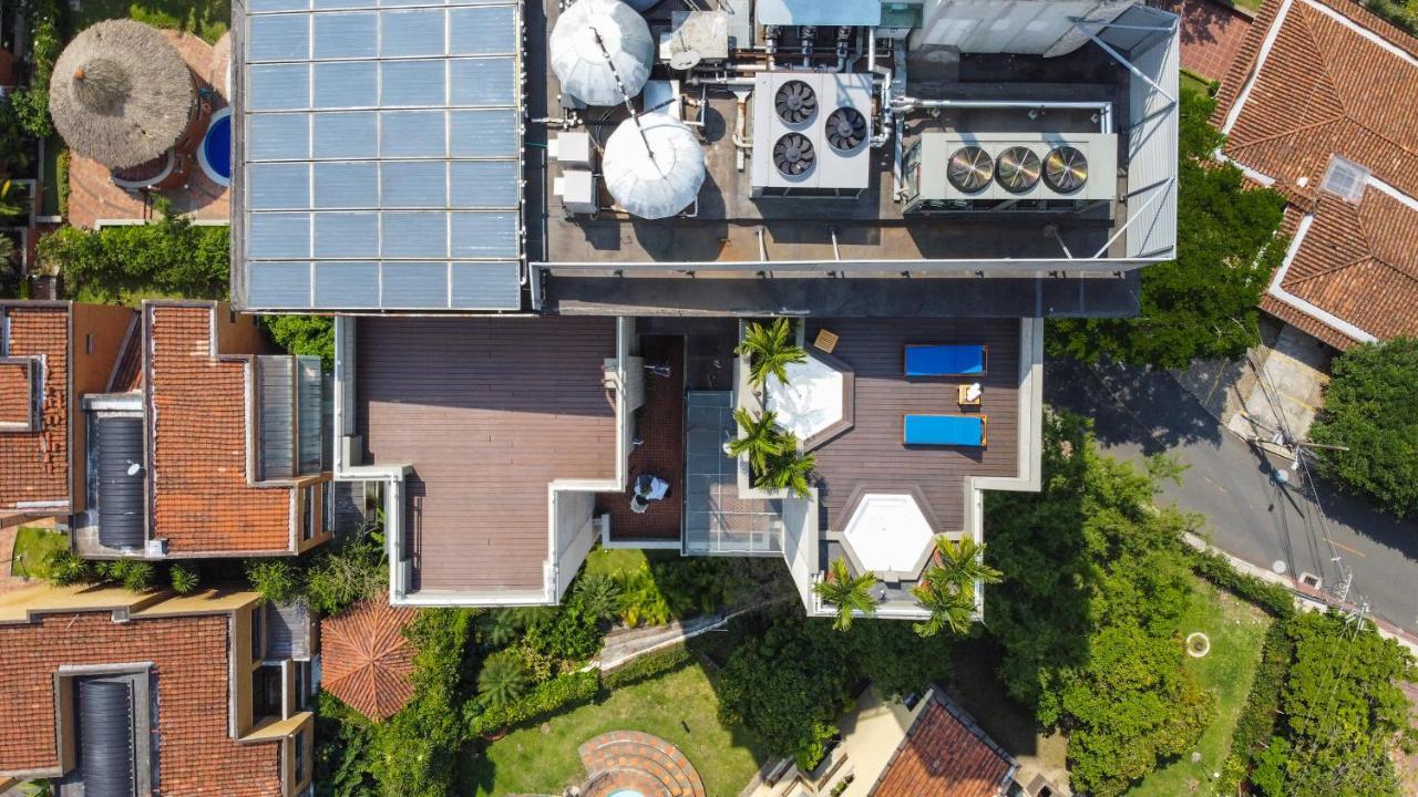 Apartamentos Poblado Alejandria By Housy Host Medellin Exterior photo